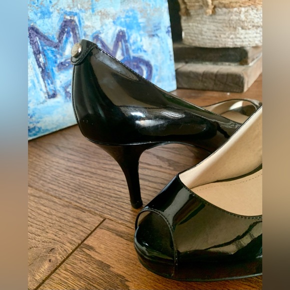 Michael Kors Black Patent Leather Peep-Toe heels. - Picture 9 of 16
